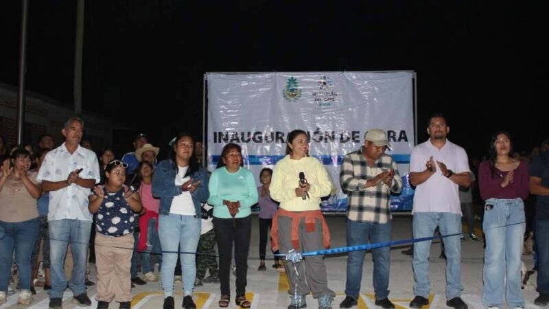 ENTREGAN OBRA DE PAVIMENTACIÓN DE OCOTITLÁN