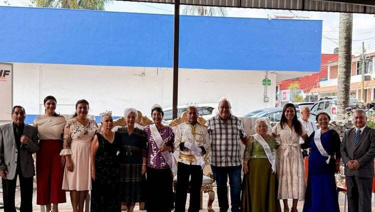 CELEBRAN A LOS ADULTOS MAYORES EN FORTÍN