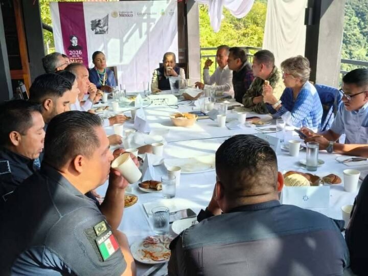 CELEBRAN REUNIÓN DE SEGURIDAD EN IXHUATLÁN DEL CAFÉ
