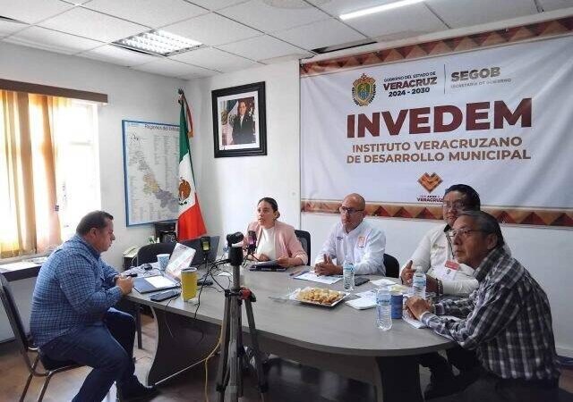 PRESENTA PROGRAMA DE AVES URBANAS EN VIDEOCONFERENCIA