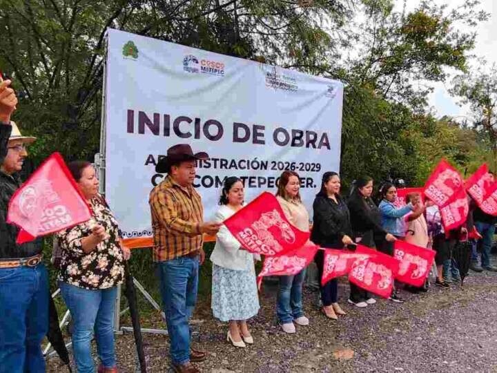 COLOCARÁN ALUMBRADO SOBRE CARRETERA FEDERAL EN COSCOMATEPEC