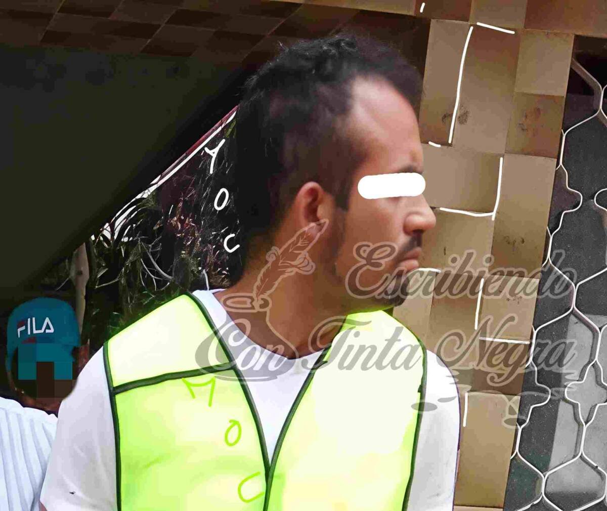 ACUSAN A COMERCIANTE DE ABUSAR DE MENOR; LO ENVÍAN A LA TOMA