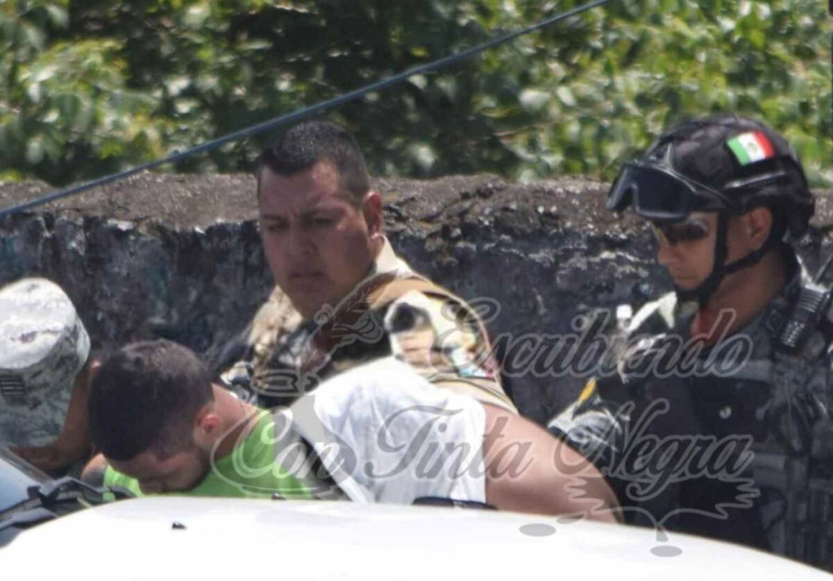 DETIENEN A 7 CON ARMAS Y DROGA