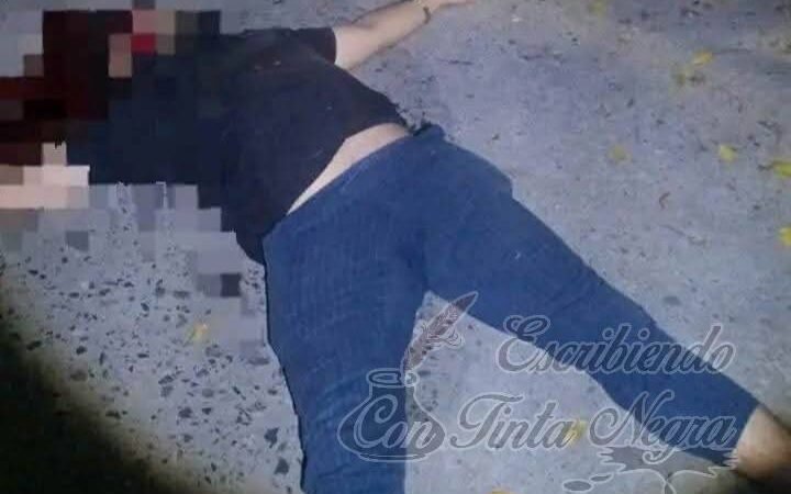 SE MATA MOTOCICLISTA AL DERRAPAR