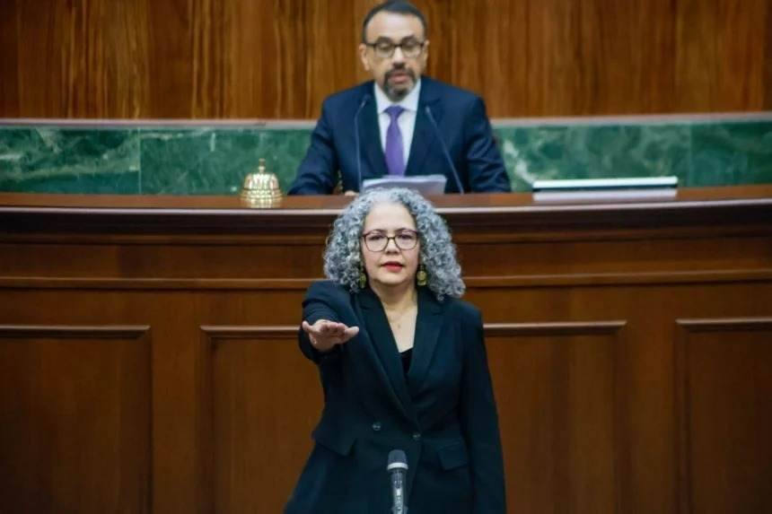 GRACIELA DOMÍNGUEZ ES DESIGNADA GOBERNADORA INTERINA DE SINALOA