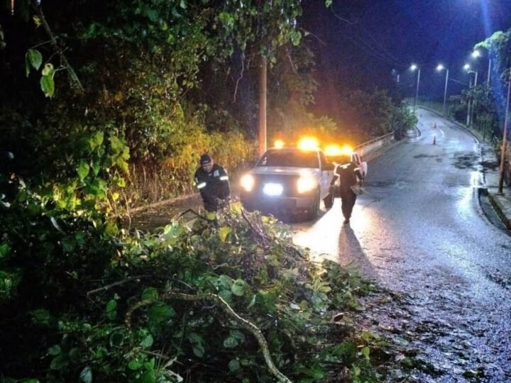 PROTECCIÓN CIVIL ATIENDE EMERGENCIAS POR LLUVIAS EN CÓRDOBA
