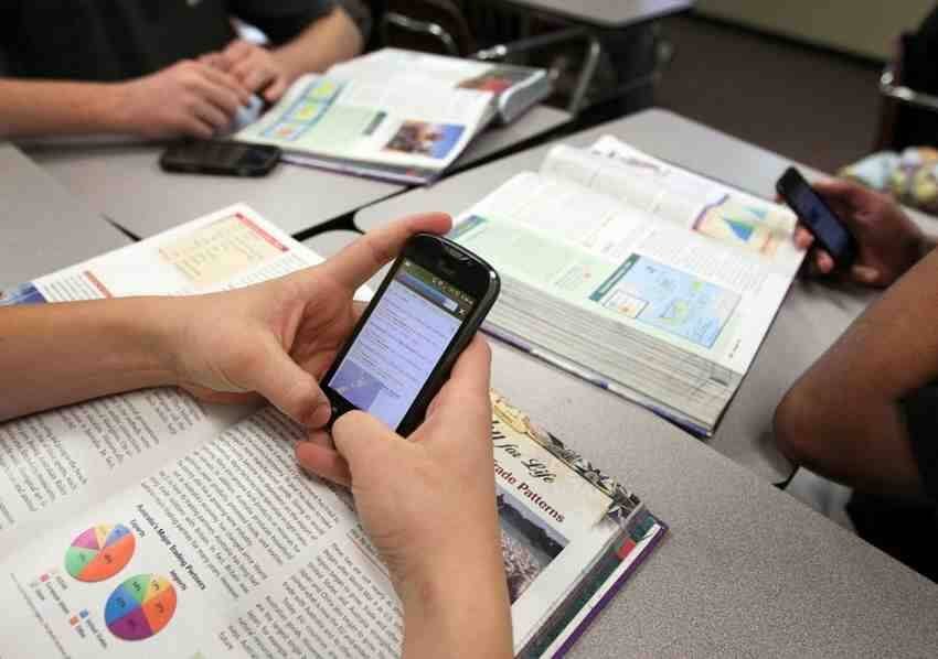 SE SUMA TÉCNICA 4 A ESCUELA LIBRE DE CELULARES; SERÁ LA PRIMERA SECUNDARIA EN APLICAR LA ESTRATEGIA