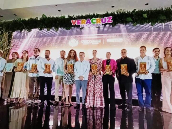 RECIBE ORIZABA PREMIO A LA CALIDAD TURÍSTICA COMO MEJOR PUEBLO MAGICO