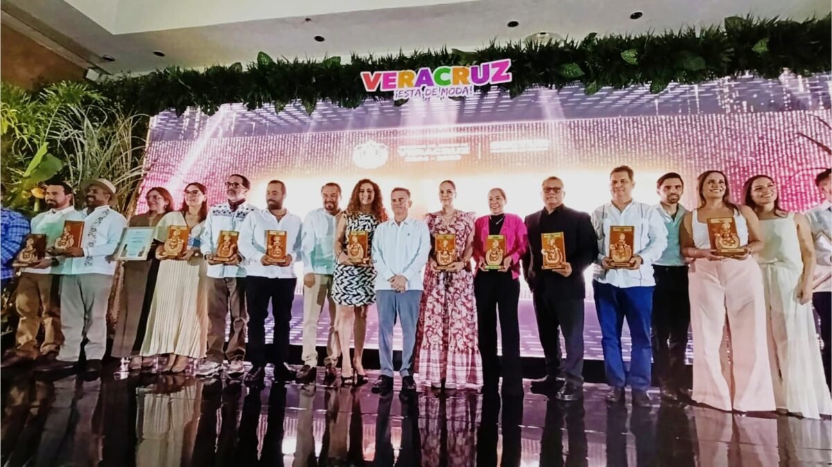RECIBE ORIZABA PREMIO A LA CALIDAD TURÍSTICA COMO MEJOR PUEBLO MAGICO