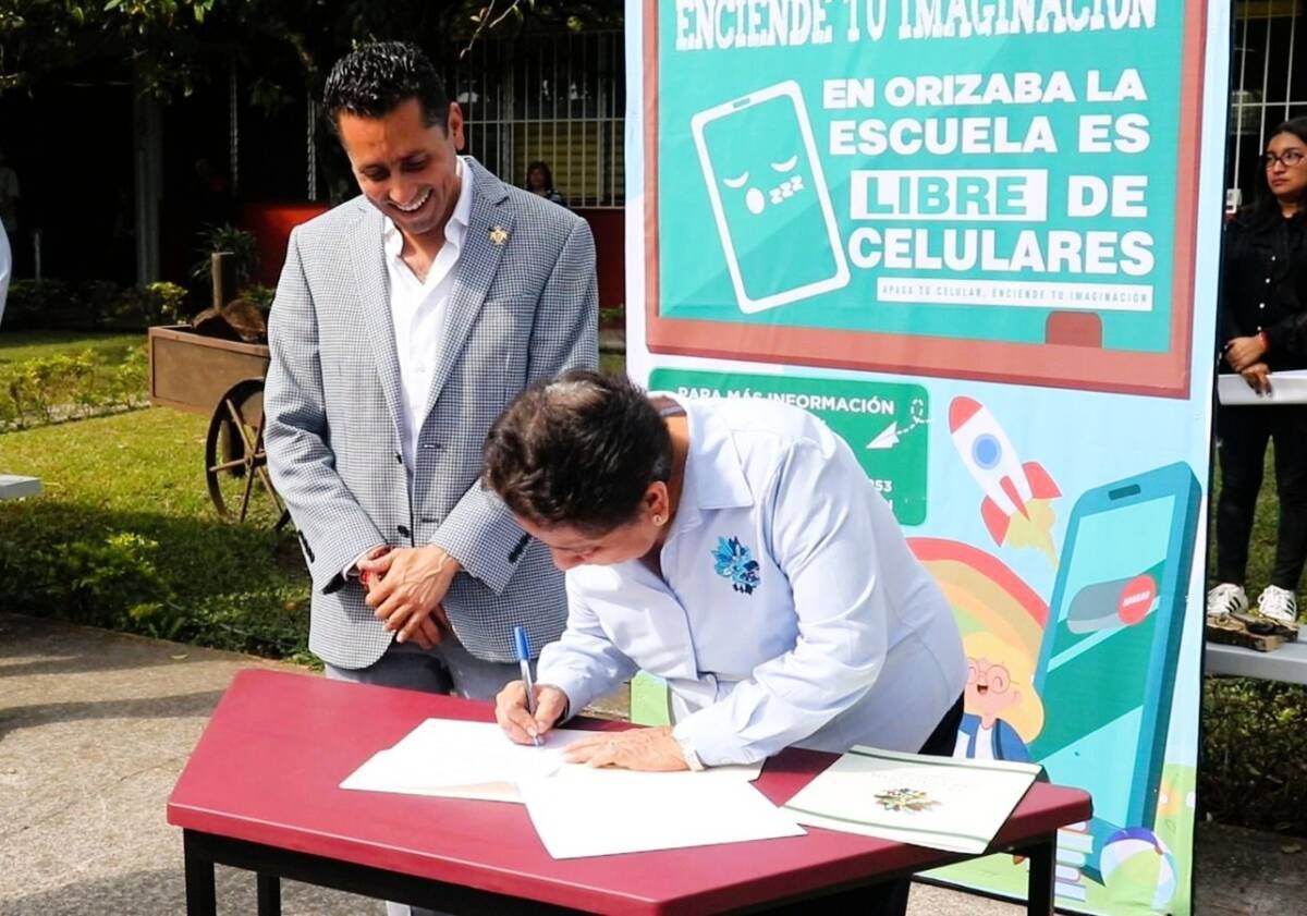 SECUNDARIA QUETZALCÓATL SE SUMA AL PROGRAMA “ESCUELA LIBRE DE CELULARES” EN ORIZABA