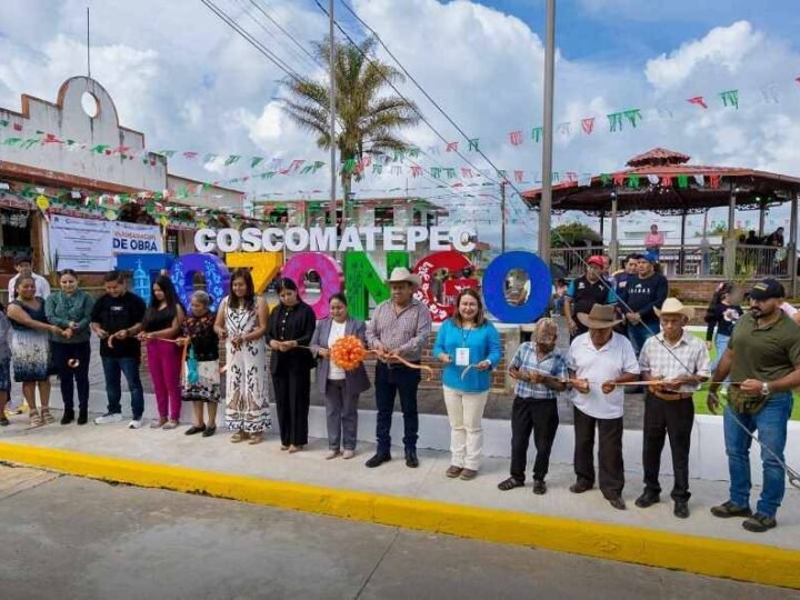 ALCALDE DE COSCOMATEPEC ENTREGA REHABILITACIÓN DE PARQUE DE TOZONGO