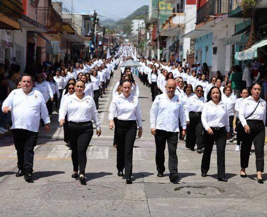 TECNOLÓGICO DE HUATUSCO PARTICIPA EN FESTEJOS PATRIOS