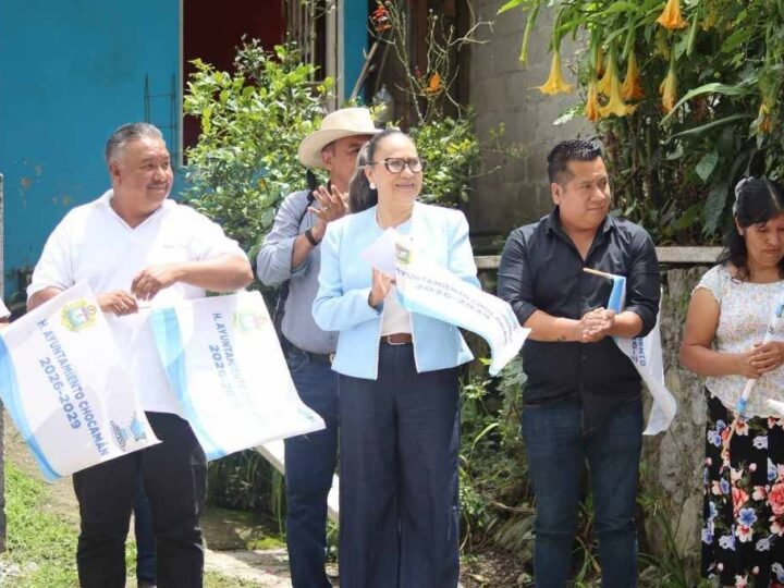 ALCALDESA DE CHOCAMÁN PONE EN MARCHA PROGRAMA DE VIVIENDA EN XONOTZINTLA