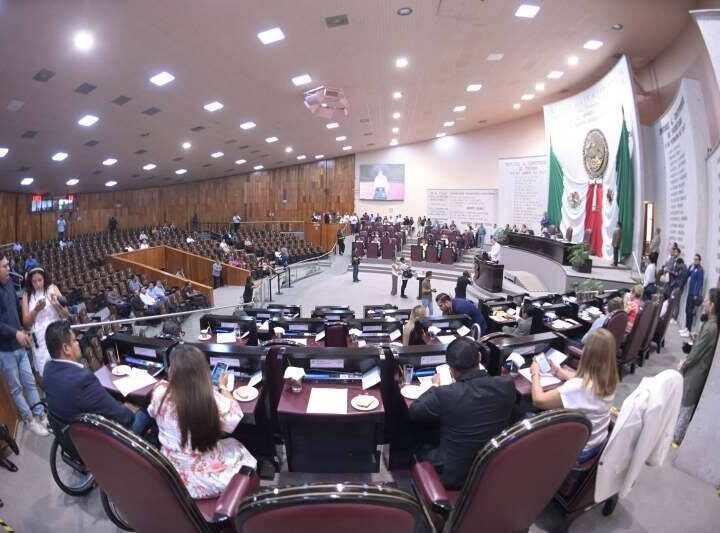 ELIGE CONGRESO LA MESA DIRECTIVA PARA EL TERCER AÑO DE LABORES