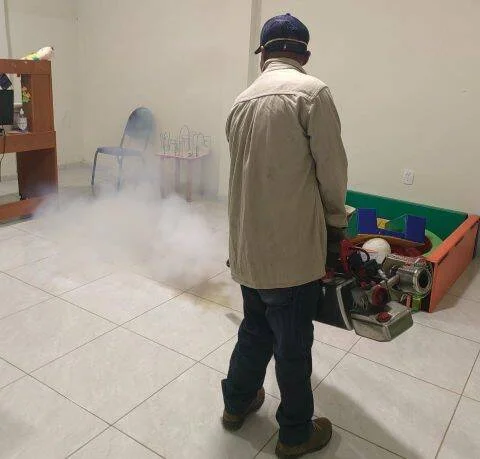 MANTIENEN ACCIONES DE FUMIGACIÓN Y LIMPIEZA EN FORTÍN