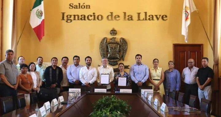 AYUNTAMIENTO DE ORIZABA Y UV FIRMAN CONVENIO PARA PRÁCTICAS Y SERVICIO SOCIAL