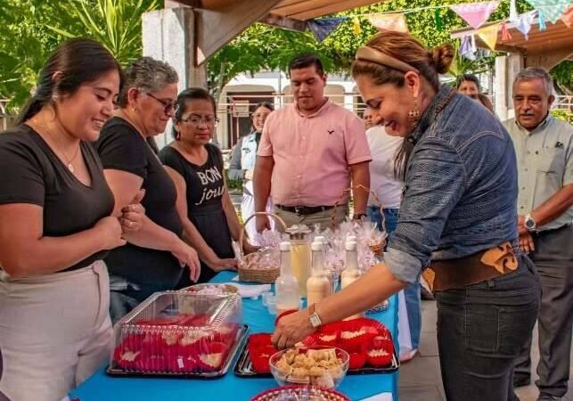 CONCLUYEN CURSO DE DULCES TÍPICOS