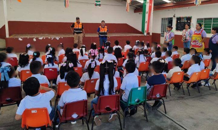 IMPARTEN PLATICA SOBRE PREVENCIÓN EN CAICS DE FORTÍN