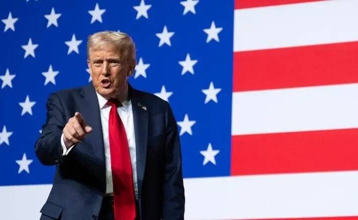 TRUMP DESCARTA REGULACIÓN DE LA IA EN ESTADOS UNIDOS