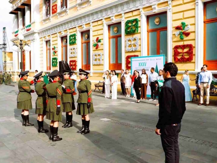 ORIZABA RECIBE LA BANDERA SIERA A 35 AÑOS DE SU RECORRIDO HISTÓRICO