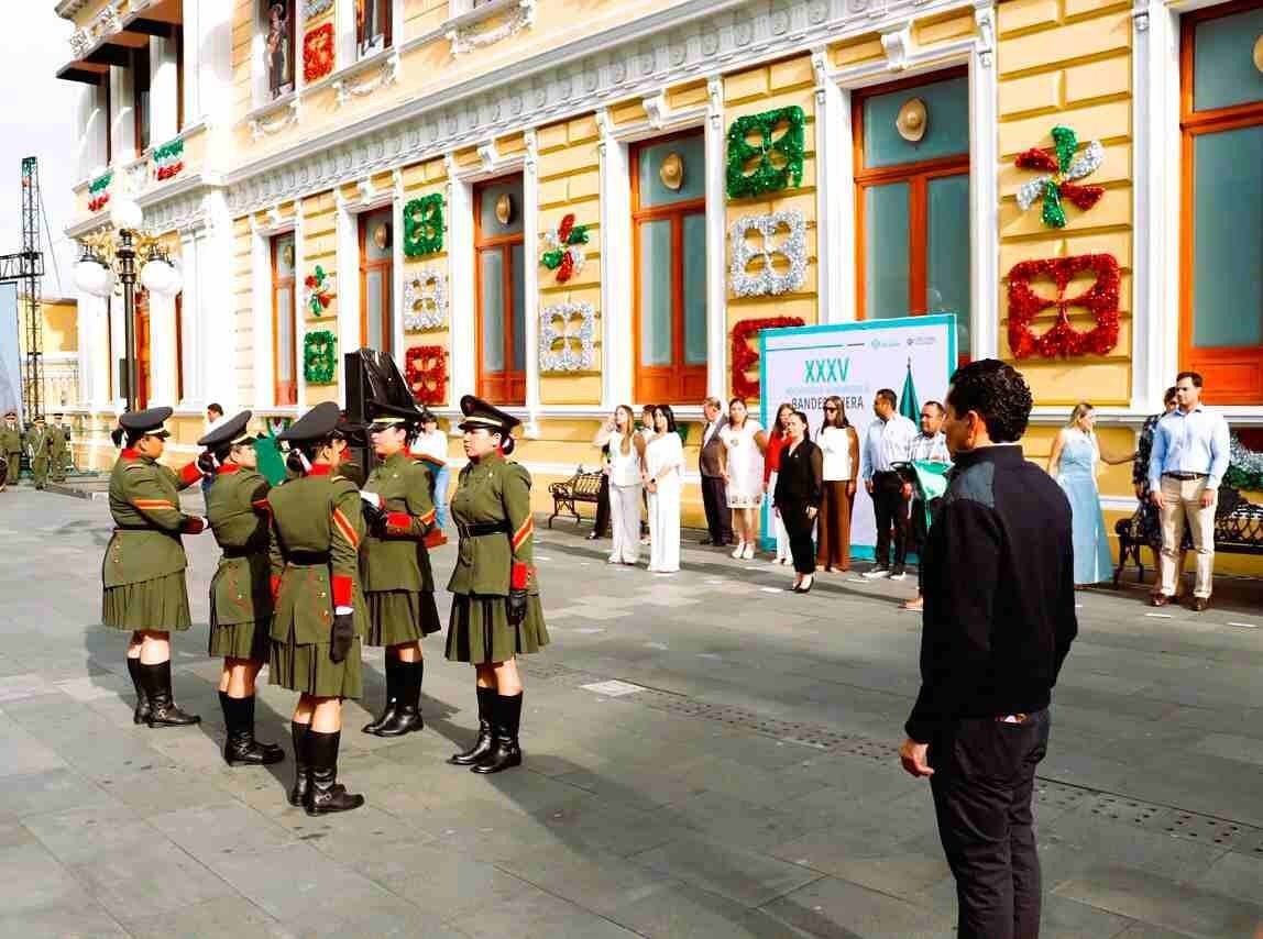 ORIZABA RECIBE LA BANDERA SIERA A 35 AÑOS DE SU RECORRIDO HISTÓRICO