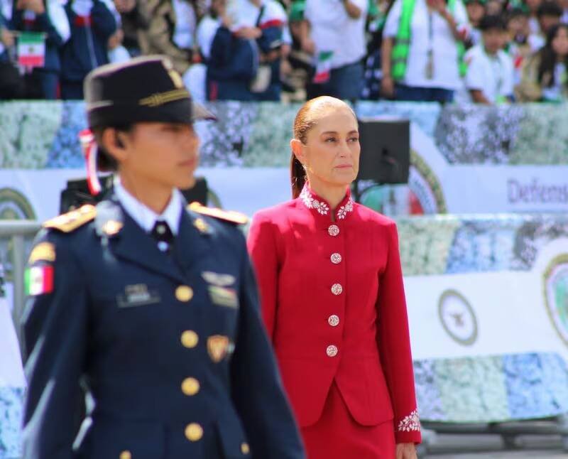 “MÉXICO NO SE ENTREGA, NO SE ARRODILLA Y NUNCA SE VENDE”: SHEINBAUM