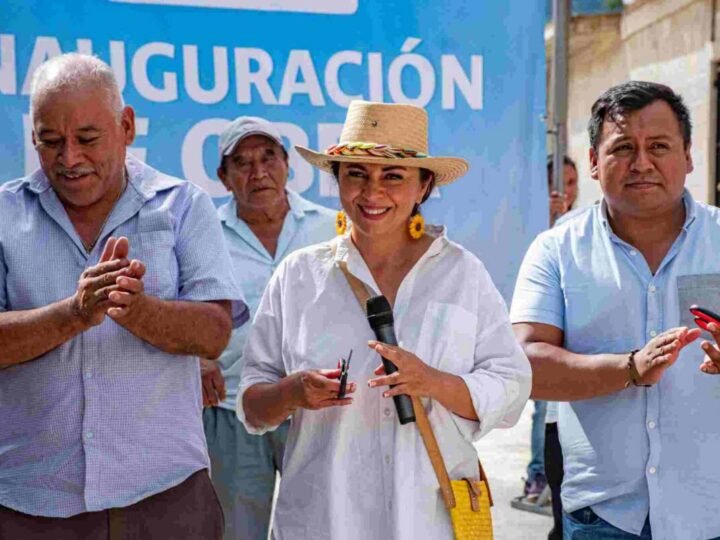 VIRIDIANA BRETÓN INAUGURA CALLE EN POTRERILLO