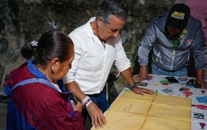 ALCALDE DE CÓRDOBA RECORRE COLONIA DE SANTA CECILIA