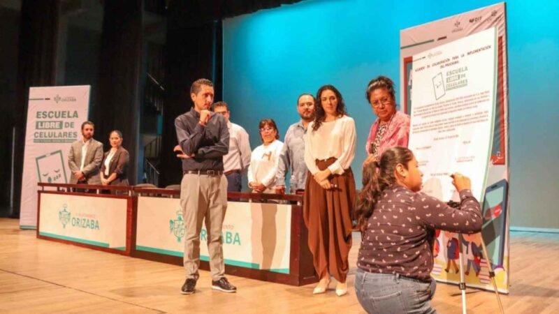 ORIZABA, PIONERA EN ESCUELAS LIBRES DE CELULARES