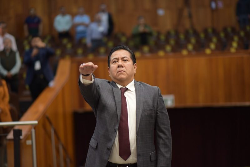 ELIGE CONGRESO DEL ESTADO A ERIC DOMÍNGUEZ TITULAR DEL ORFIS