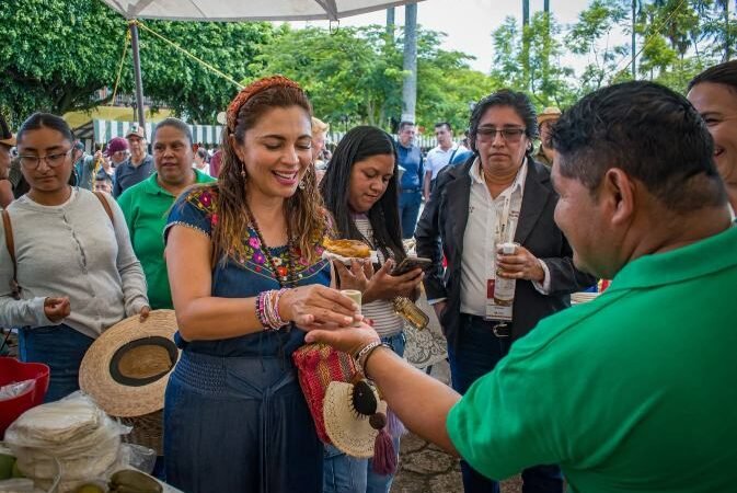 FESTEJAN DÍA DEL MAÍZ EN IXHUATLÁN DEL CAFÉ