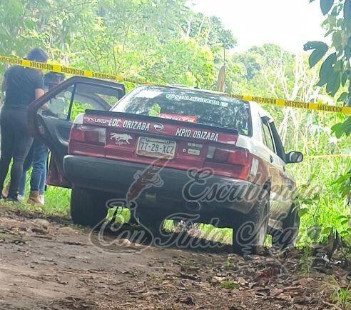 ENCUENTRAN TAXI DE ORIZABA ABANDONADO EN AMATLÁN