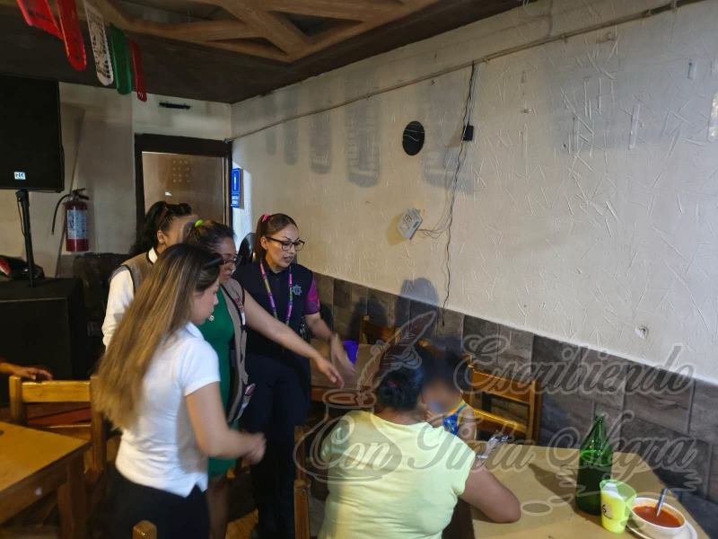 AMA DE CASA SE LLEVÓ A SU HIJO A UNA CANTINA