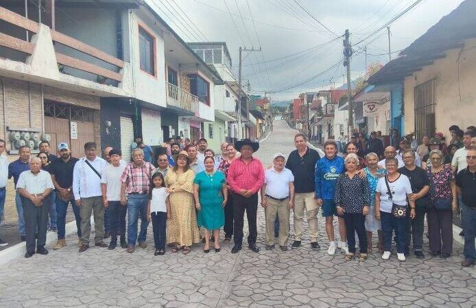 PRE INAUGURA ALCALDE DE COSCOMATEPEC REHABILITACIÓN DE AVENIDA MIGUEL LERDO