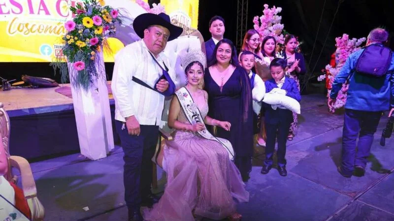 CORONAN A SEÑORITA HERÓICA DE COSCOMATEPEC 2026