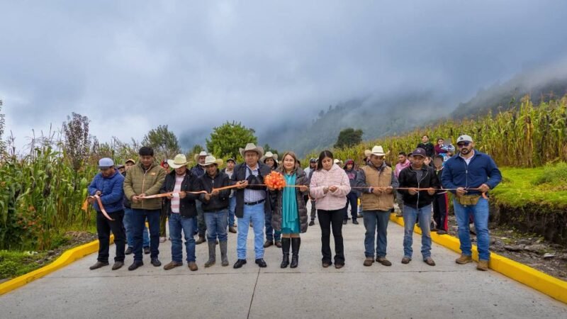 ALCALDE DE COSCOMATEPEC INAUGURA OBRA EN ASERRADERO