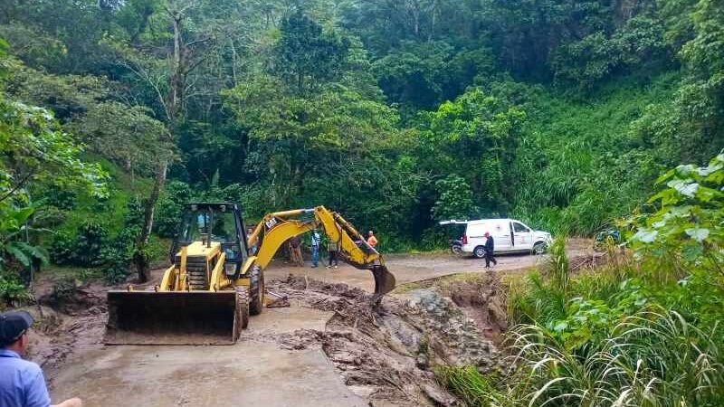 ATIENDE AYUNTAMIENTO DE TOTUTLA REPORTES DE AFECTACIONES POR LLUVIAS