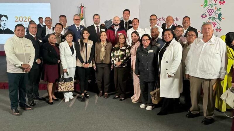 SE REUNE ALCALDE DE TOMATLÁN CON PRESIDENTA DE MÉXICO