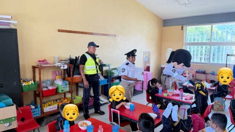 LLEVAN FERIA VIAL A ESCUELAS DE CHOCAMÁN