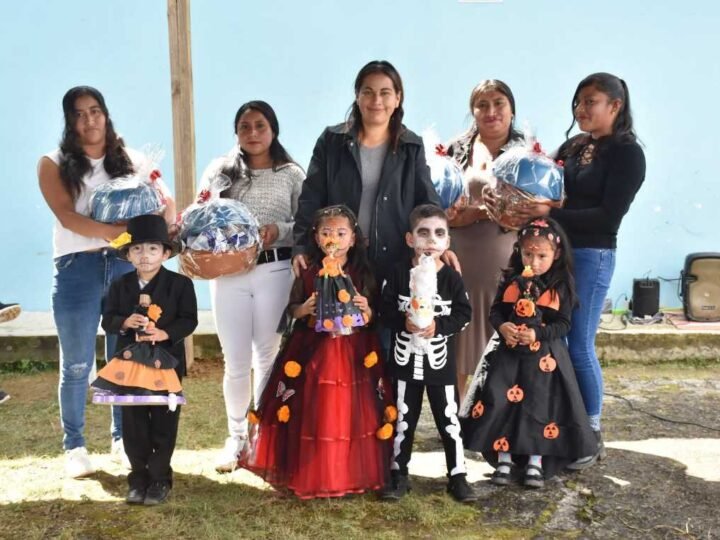 CELEBRAN FIESTA DE DÍA DE MUERTOS EN TEXOPA