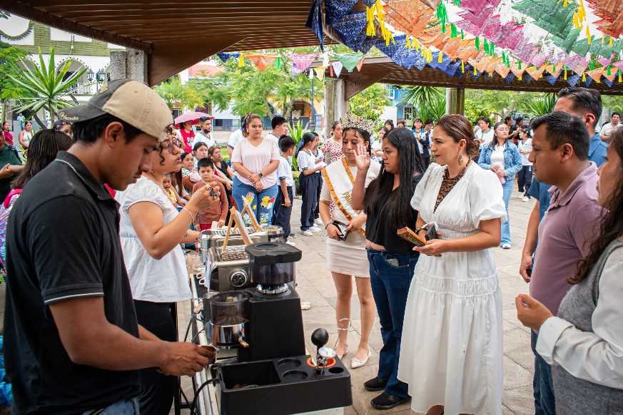 CELEBRAN DÍA DEL CAFÉ EN IXHUATLÁN