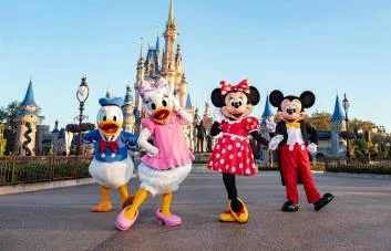 DISNEY DESPIDE A TRESCIENTOS EMPLEADOS Y OFRECE UN RETIRO ANTICIPADO A EJECUTIVOS