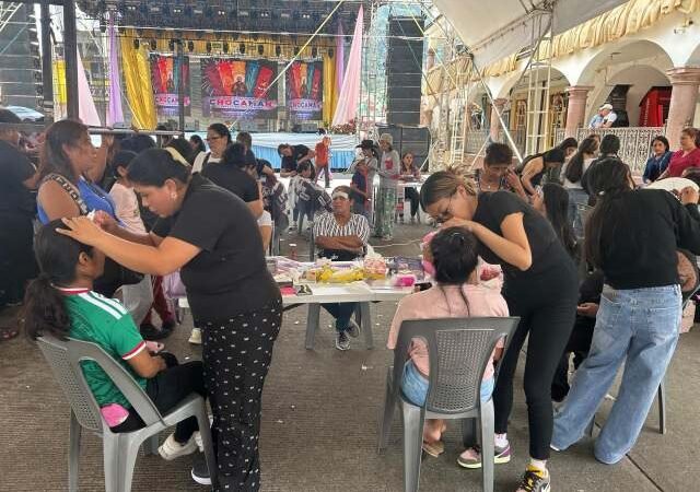 BRINDAN JORNADA GRATUITA DE ESTILISMO EN CHOCAMÁN