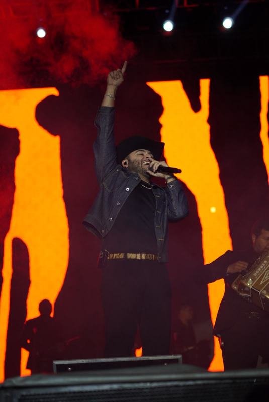 GERARDO ORTIZ CONQUISTA A COSCOMATEPEC