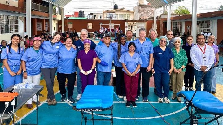 LLEVA DIF ATENCIÓN Y APOYOS A LA COLONIA SAN JOSÉ
