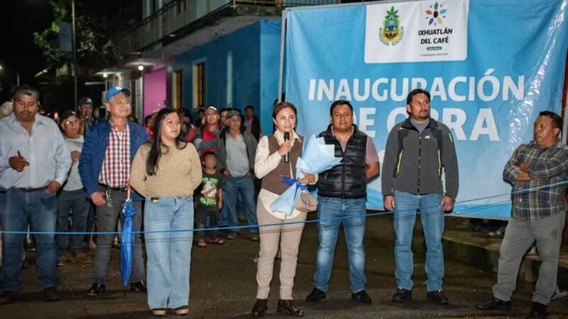 VIRIDIANA BRETÓN INAUGURA OBRA EN PRESIDIO