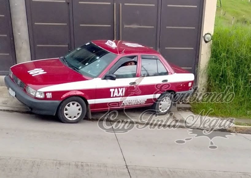 EJECUTAN A TAXISTA DE COSCOMATEPEC