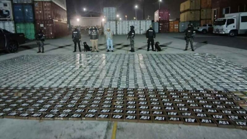 ECUADOR INCAUTA 1.6 TONELADAS DE COCAÍNA CON DESTINO A MÉXICO