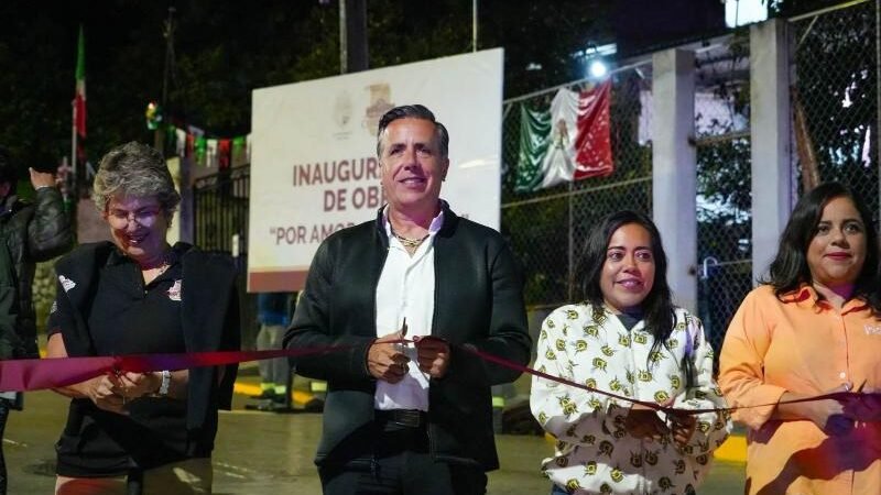 ALCALDE DE CÓRDOBA INAUGURA OBRA EN EL OTATE