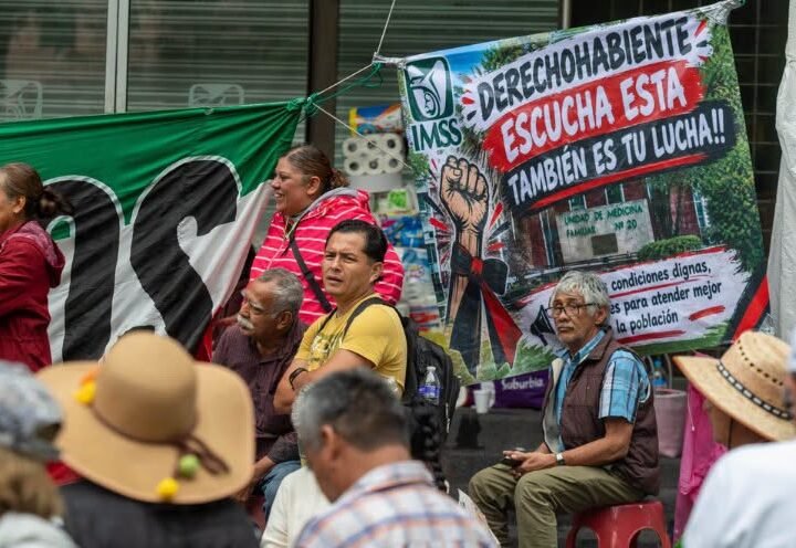 ZOÉ ROBLEDO ABRE DIÁLOGO CON TRABAJADORES INCONFORMES DEL IMSS